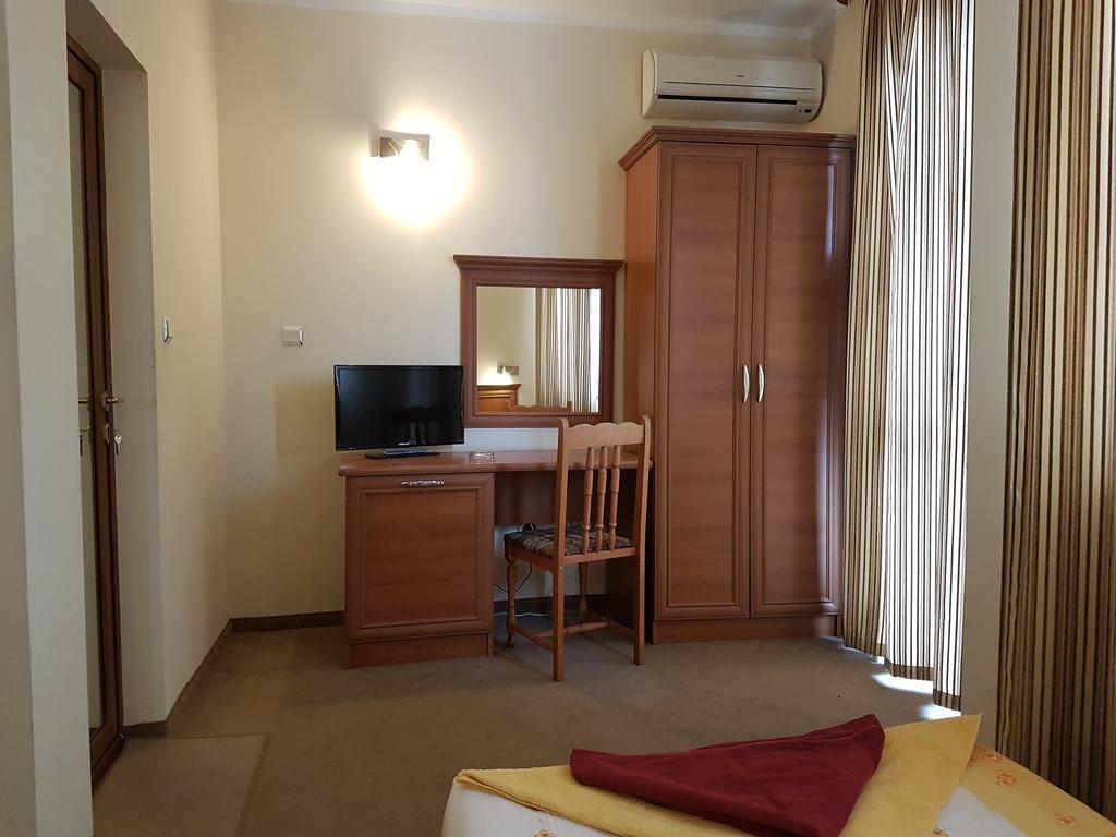 Guest House Markovi Aheloy Exterior photo